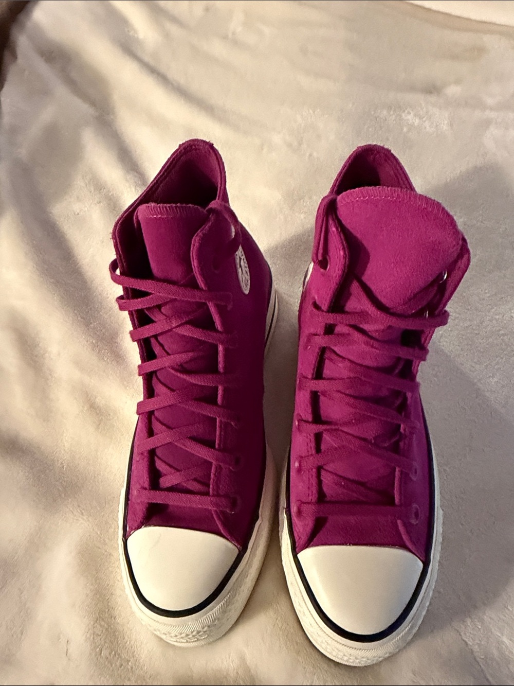 Women's High-Top Canvas Sneakers in Deep Magenta